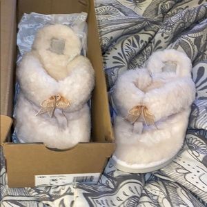 Ugg flip flop slippers!